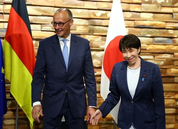 Bild vergr&ouml;&szlig;ern: Merz: Deutschland wird Rüstungskooperation mit Japan verstärken - Kampfjetbau ausloten