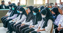 Elf Erzieherinnen in Indonesien wegen Misshandlung von Kita-Kindern verurteilt