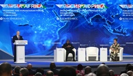 Putin umwirbt afrikanische Staaten bei Gipfel in Moskau