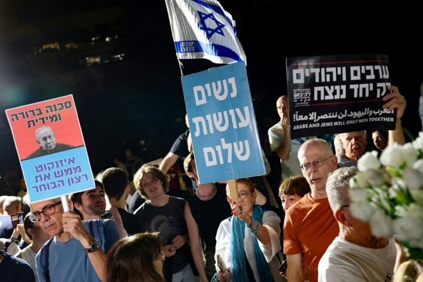 Bild vergr&ouml;&szlig;ern: Nach Auszählung aller Stimmen: Netanjahu-Block bei Israel-Wahl vorn - aber ohne Mehrheit