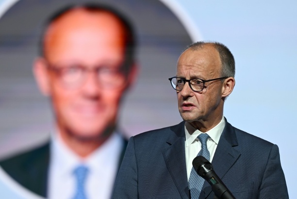 Bild vergr&ouml;&szlig;ern: Merz und Wadephul fordern Diplomatie statt neuer Angriffe auf Iran nach Midterms