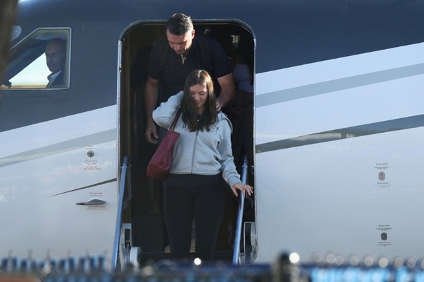 Bild vergr&ouml;&szlig;ern: Flávio Bolsonaro begründet Flucht aus Brasilien mit angeblicher Verfolgung