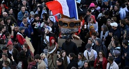 Regierung: 320.000 Teilnehmer bei neuen Protesten in Frankreich